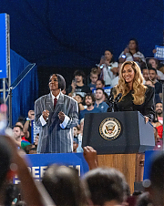 Filename=00190.jpg
Filesize=2541KiB
Dimensions=3500x2329
Date added=Nov 06, 2024 00190.jpg