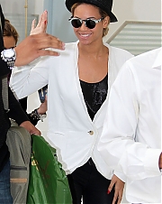 Filename=001.jpg
Filesize=281KiB
Dimensions=1248x2000
Date added=Jun 13, 2011 001.jpg