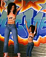 Destiny_s_Child_Missy_Elliott_-_Bootylicious_Remix_flv0748.png