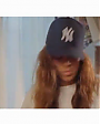 Jay-Z_-_December_4th_Official_Music_Video_flv0381.png