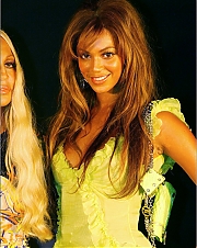 Filename=versace07.jpg
Filesize=228KiB
Dimensions=900x1344
Date added=Dec 29, 2011 versace07.jpg