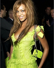 Filename=versace25.jpg
Filesize=218KiB
Dimensions=900x1386
Date added=Dec 29, 2011 versace25.jpg