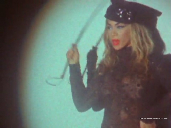 Beyonc_-_Why_Don_t_You_Love_Me_flv2451.jpg