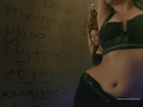 Beyonce_Shakira_-_Beautiful_Liar_flv3873.jpg