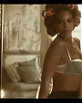 Beyonc_-_Irreplaceable_flv1144.jpg