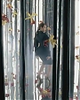 Beyonce_Shakira_-_Beautiful_Liar_flv3731.jpg