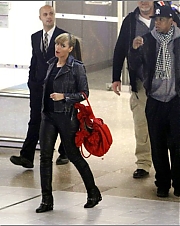 Filename=002.jpg
Filesize=67KiB
Dimensions=724x484
Date added=Jan 25, 2010 002.jpg